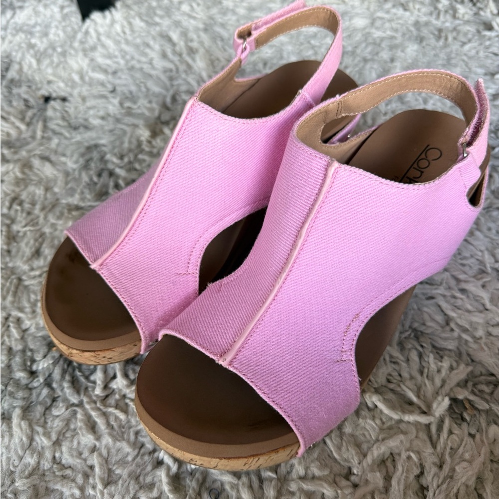 Pink canvas Carley Corkys wedge sandals. Women’s size 7